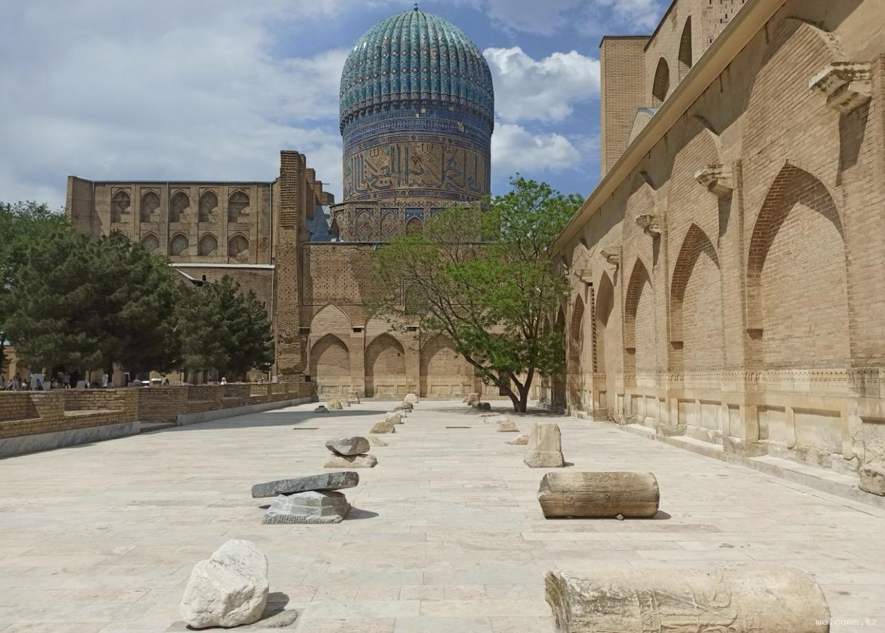 Bibi Khanym Mosque