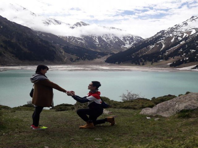 Tourists_Big_Almaty_lake_Almaty_city  (21)