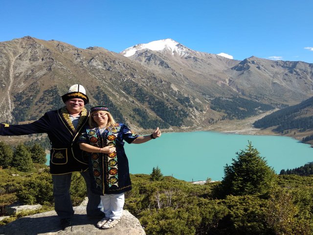 Tourists_Big_Almaty_lake_Almaty_city  (62)