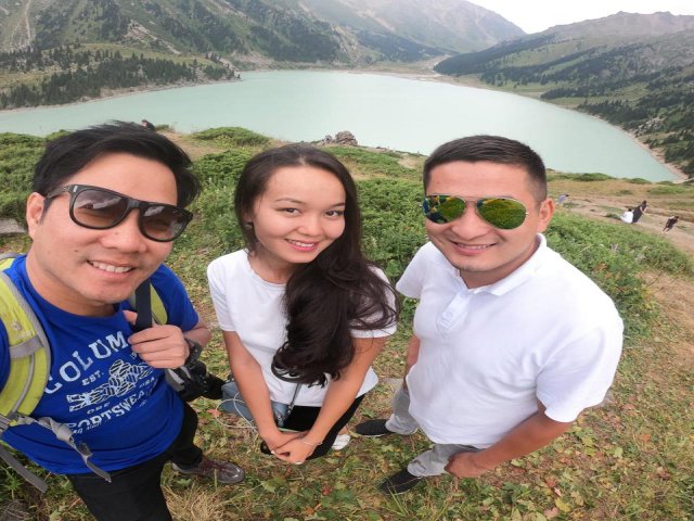 Tourists_Big_Almaty_lake_Almaty_city  (57)
