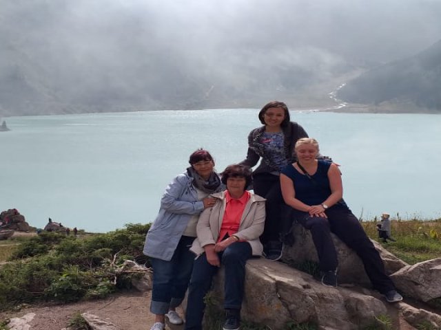 Tourists_Big_Almaty_lake_Almaty_city  (42)