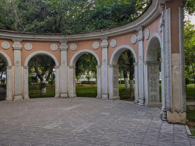 1000084823 Large
