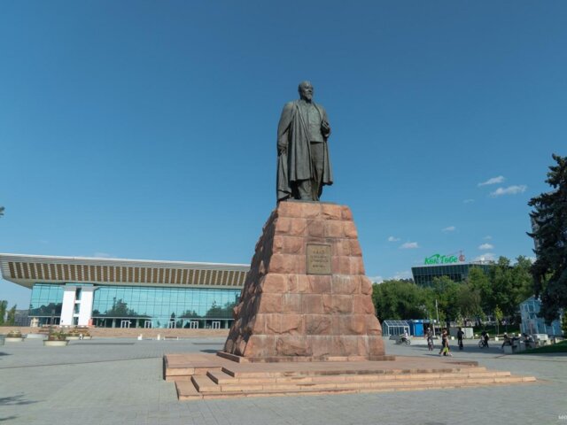 pexels-visit-almaty-10271233 Large