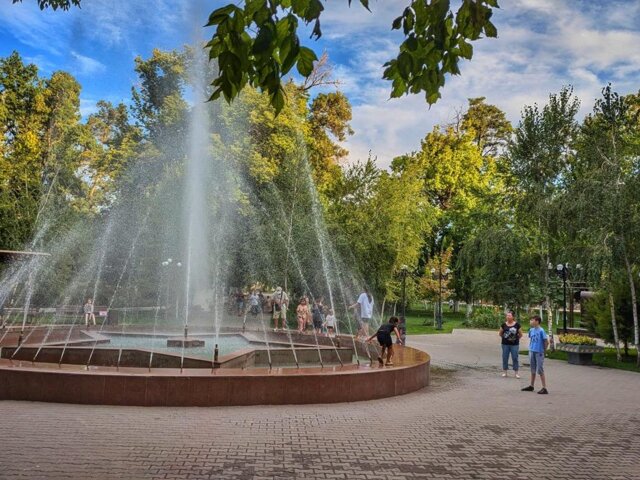 Victory park2