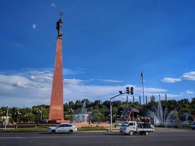 1000084395 Large