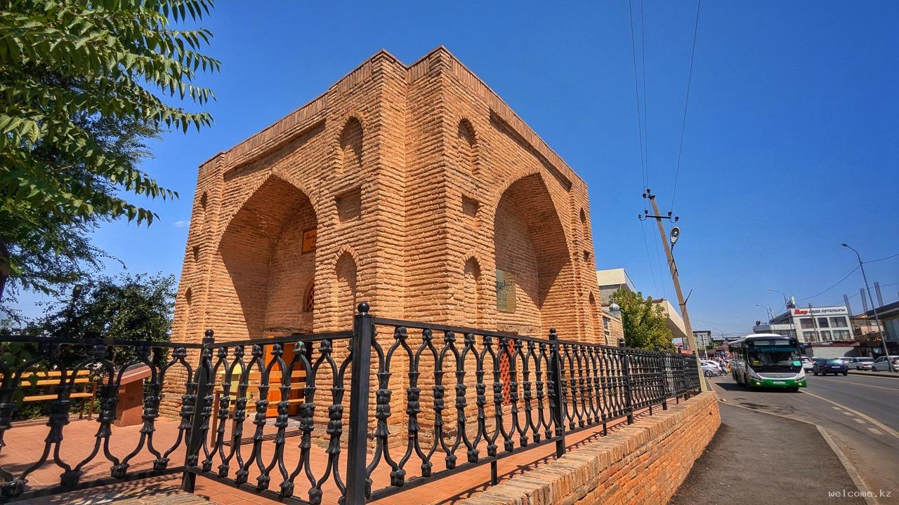 Karashash Ana Mausoleum 