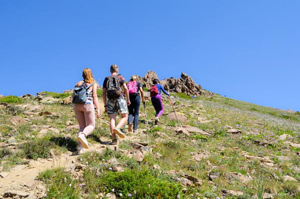 Left Talgar Gorge Trekking Tour