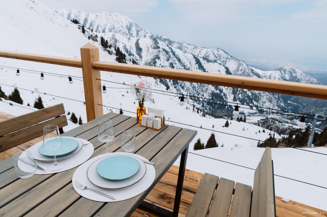 A Day at Shymbulak: Skiing, Adventure, and Scenery