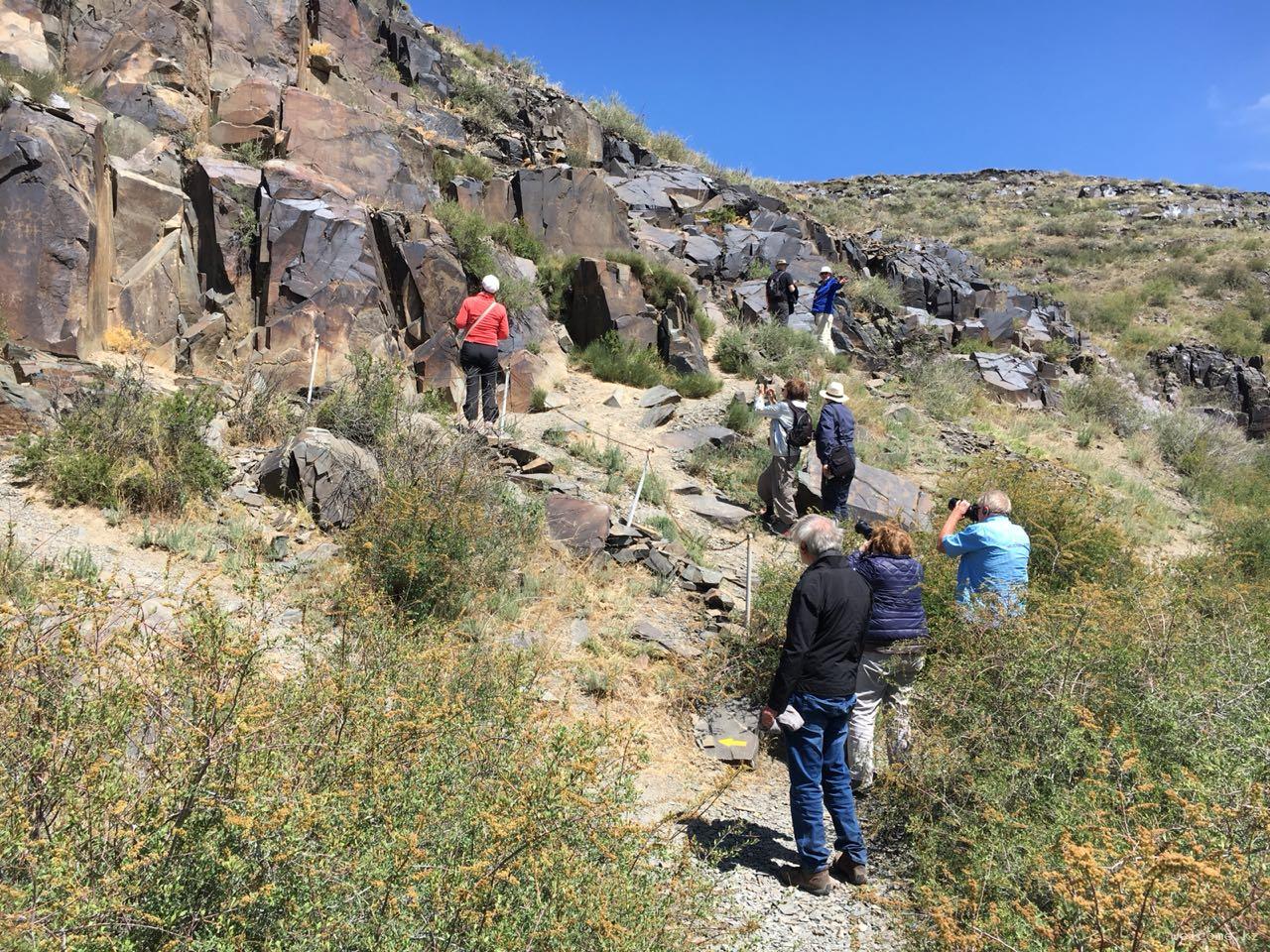 Tanbaly Petroglyph Site One-Day Tour