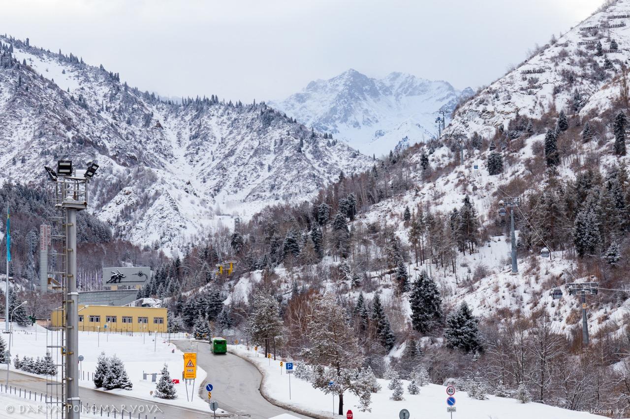 A Day at Shymbulak: Skiing, Adventure, and Scenery
