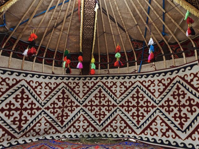 Yurt_installation_ethno_festival_KZ  (89) Large